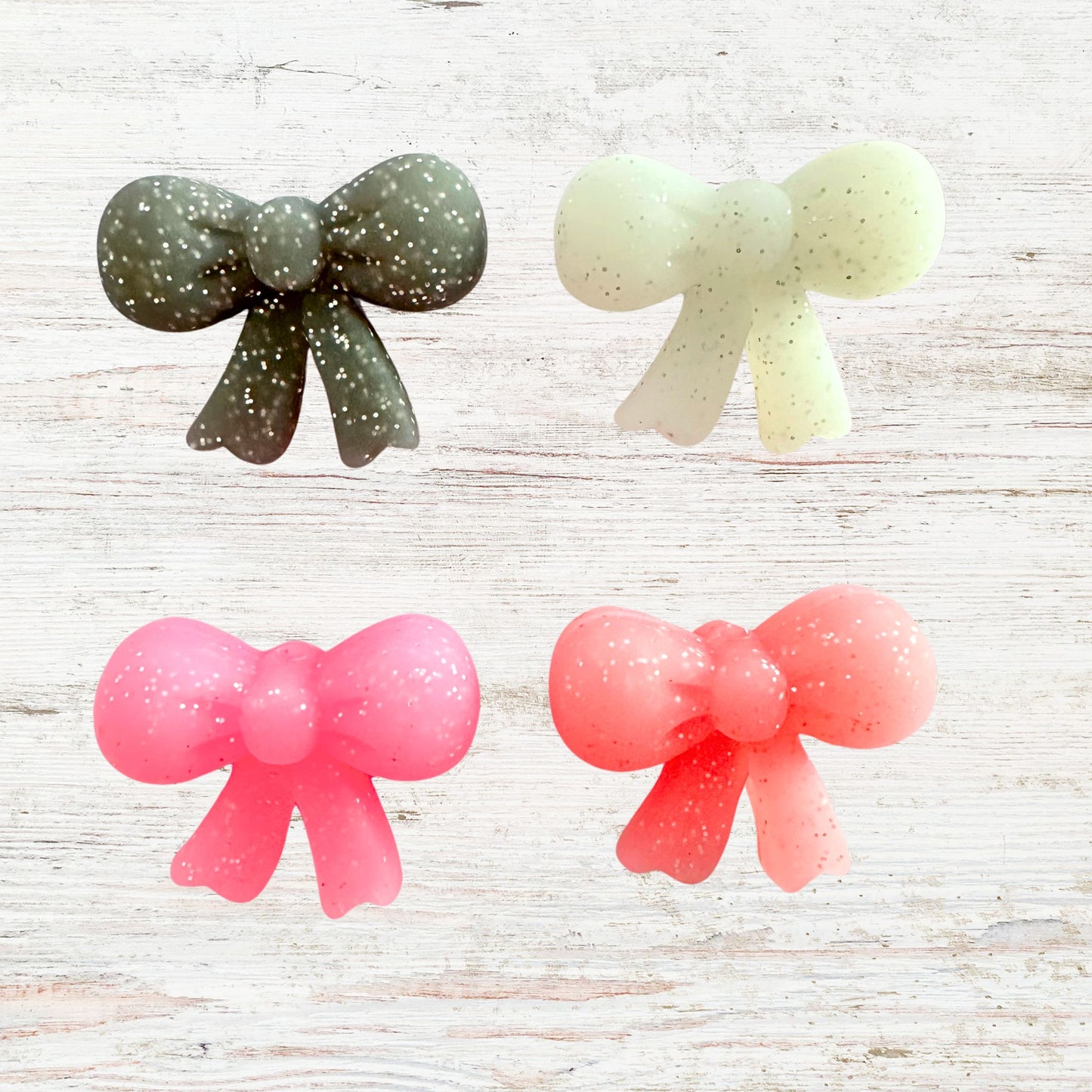 3D Glitter Bow image 1