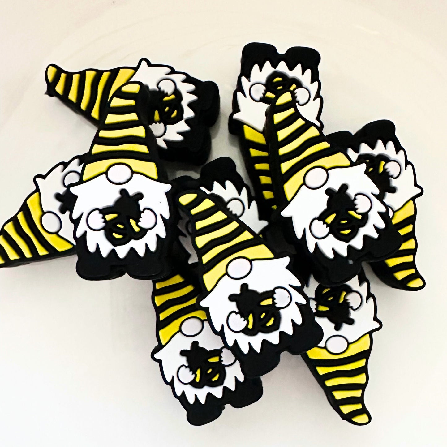 Bumble Bee Gnome image 0
