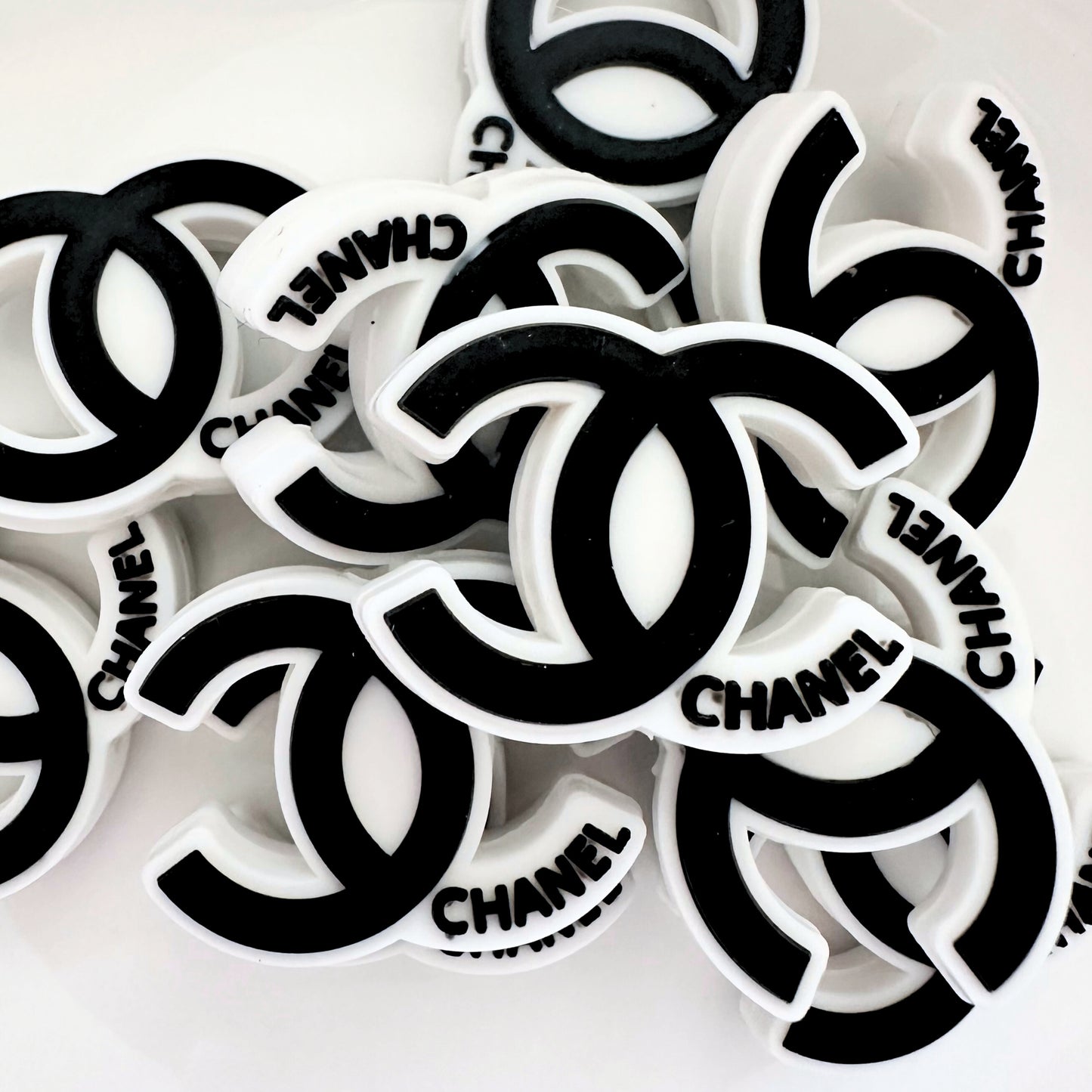 CC Black  Logo image 0