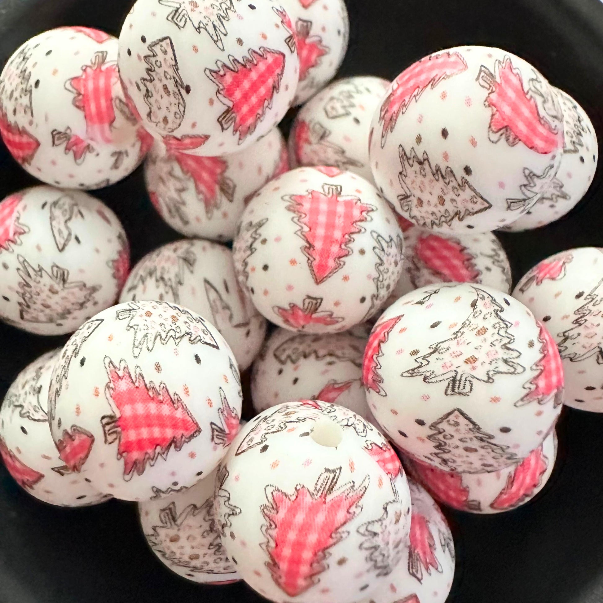 Pink Christmas Tree Plaid 15mm Silicone Beads image 0