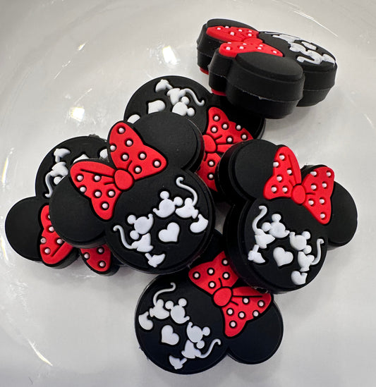 Minnie Mouse Kissing image 0