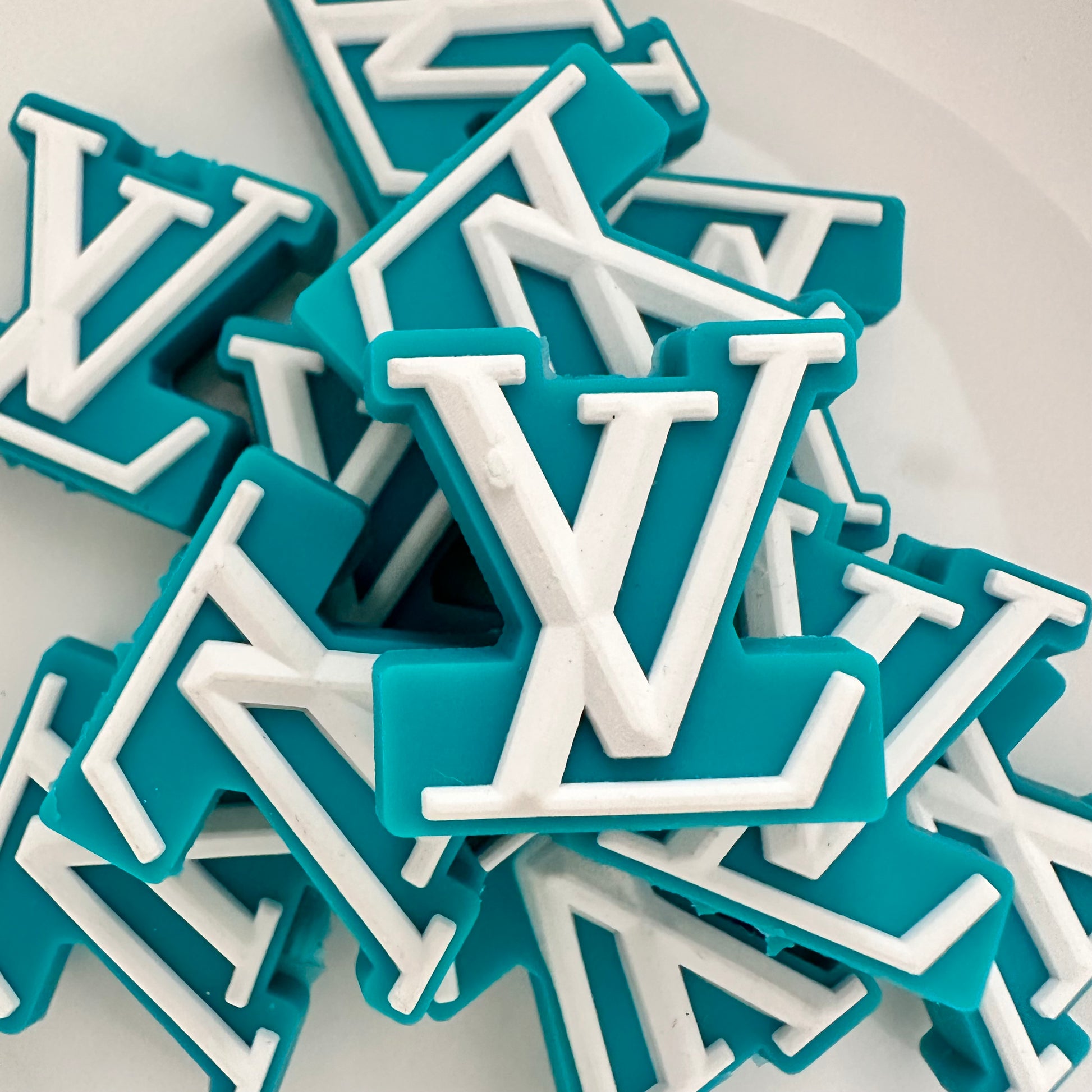 LV Logo Teal image 0