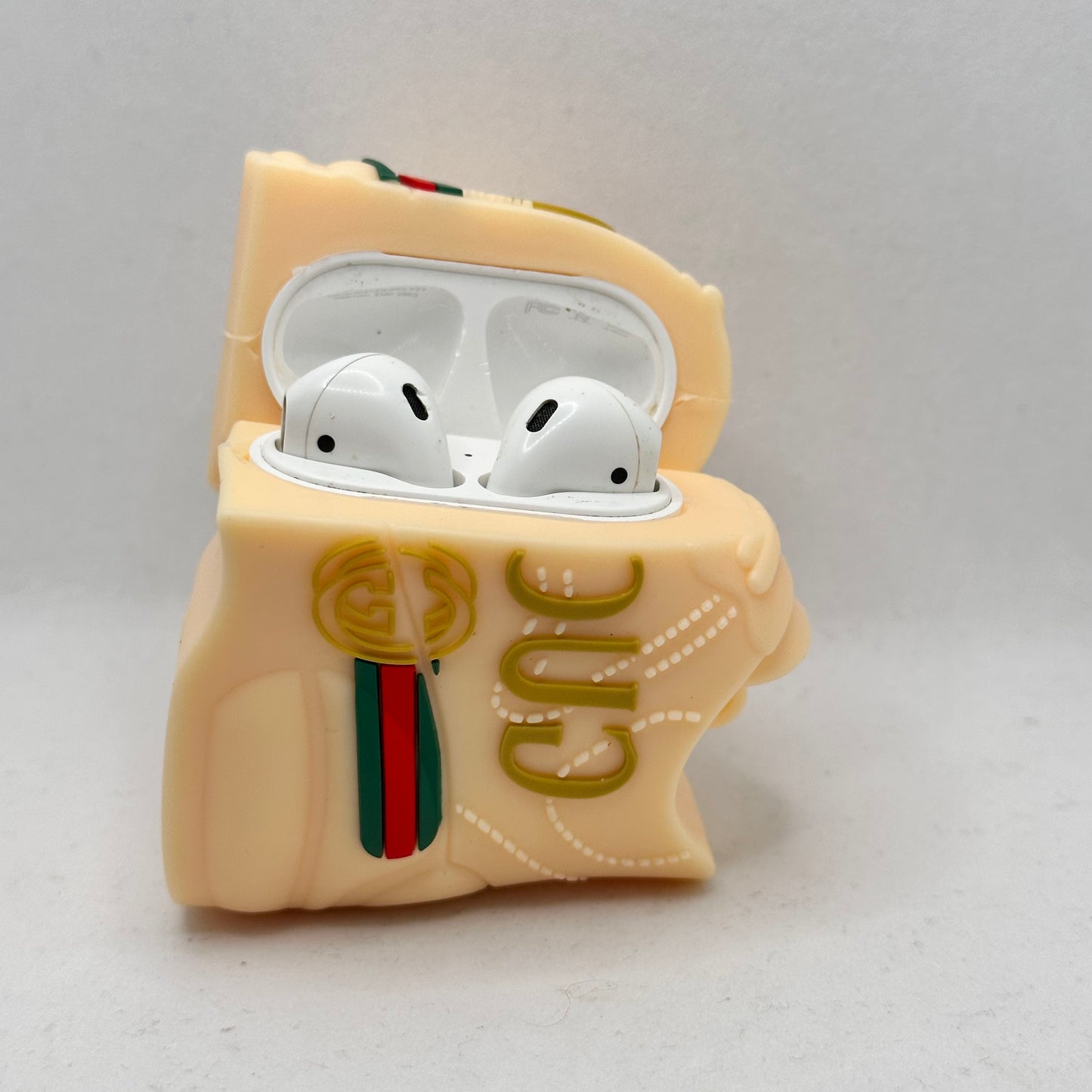 G*cci Shoe Airpod Case image 1