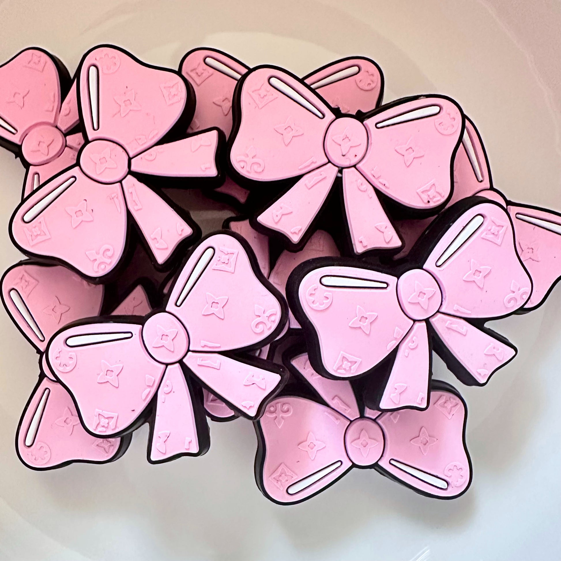 Pink Bow image 0
