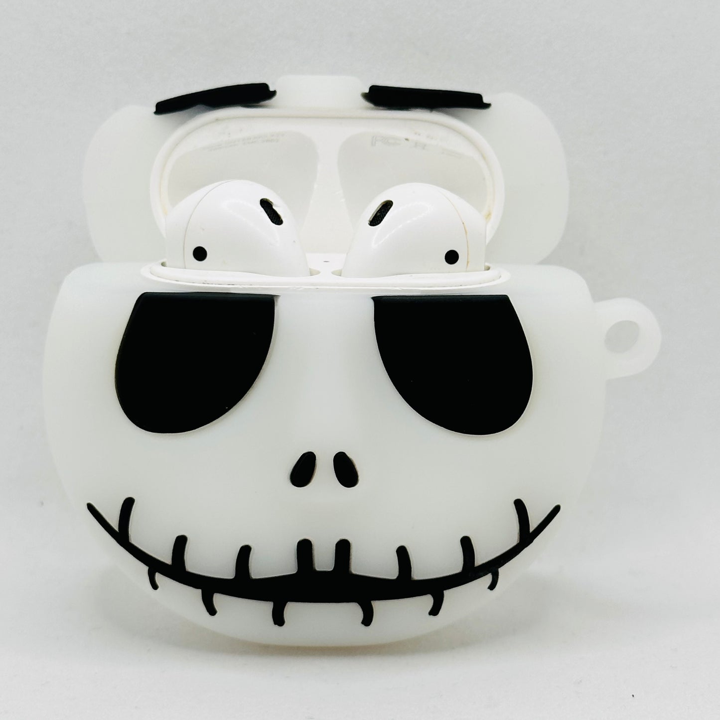 Skelly Airpod Case image 1