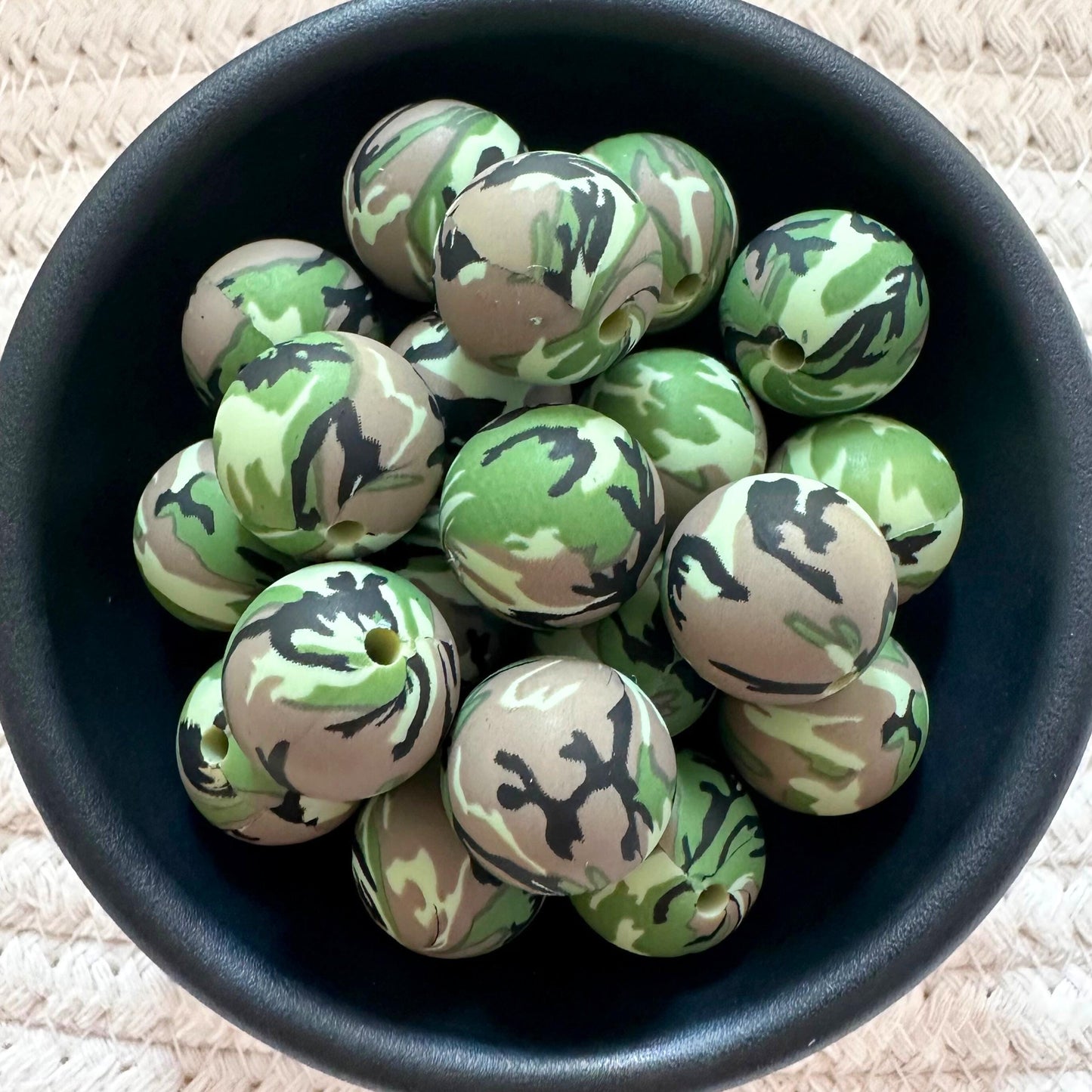 Country Western Hunting Green Camo 15mm Silicone Beads image 0