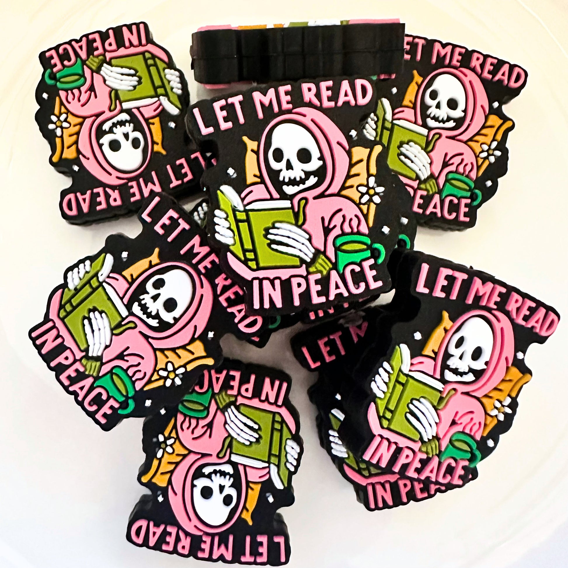 Let Me Read In Peace image 0