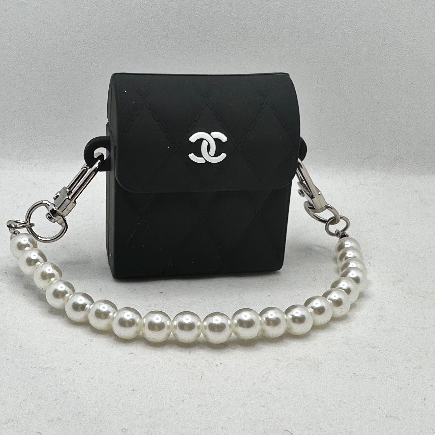 Purse with Pearls Airpod Case image 0