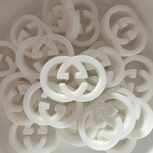 G*cci Logo White image 0