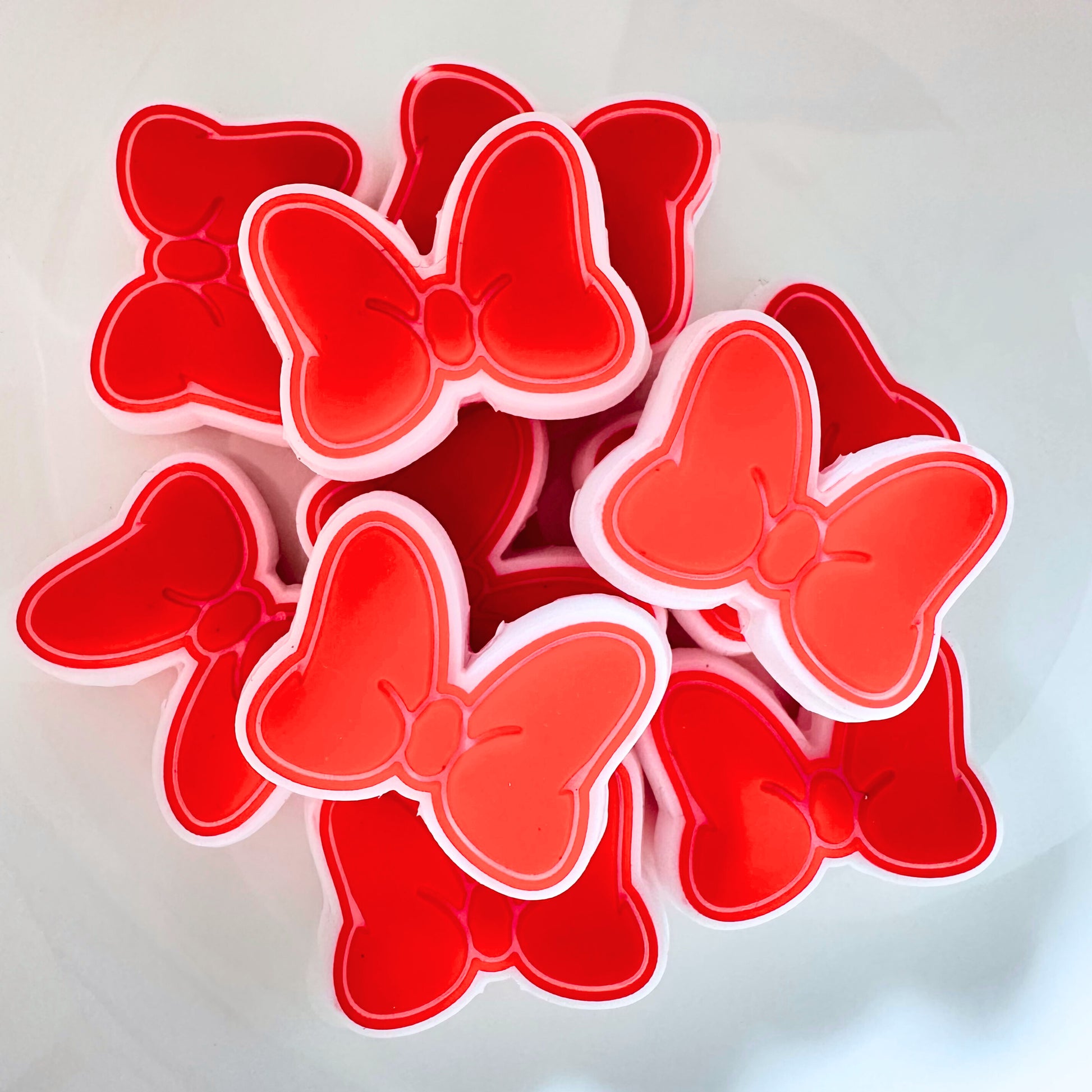 Minnie Red Bow image 0