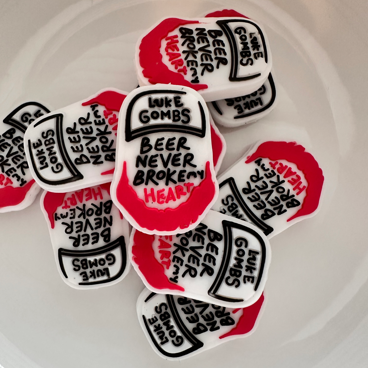 Beer Never Broke My Heart image 0