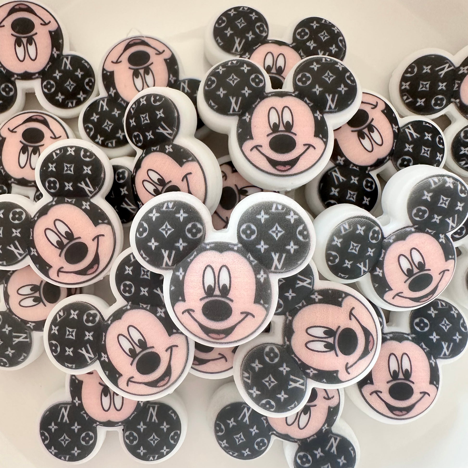 LV Mouse Head Black image 0